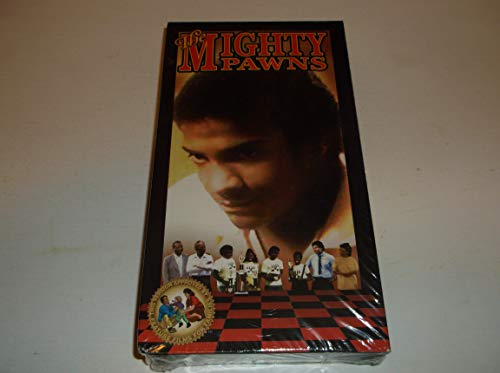 9781577420538: The Mighty Pawns [VHS]