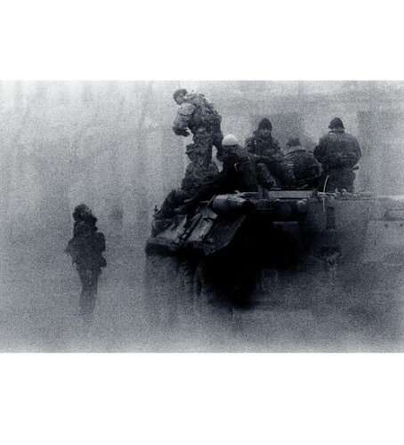

Shooting Under Fire: The World of the War Photographer