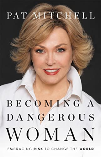 Beispielbild fr Becoming a Dangerous Woman: Embracing Risk to Change the World zum Verkauf von Wonder Book
