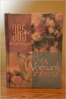 Beispielbild fr For a Woman's Heart zum Verkauf von Better World Books