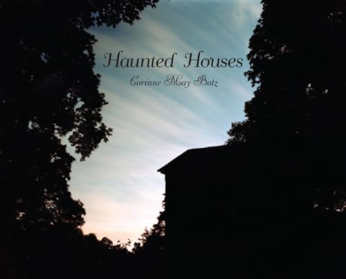 Imagen de archivo de Haunted Houses a la venta por New Legacy Books