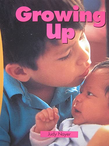 Imagen de archivo de Growing up (Newbridge discovery links) a la venta por SecondSale