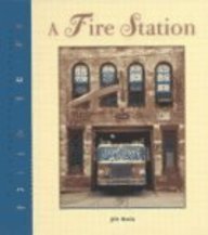 9781583403266: A Fire Station (Field Trips)