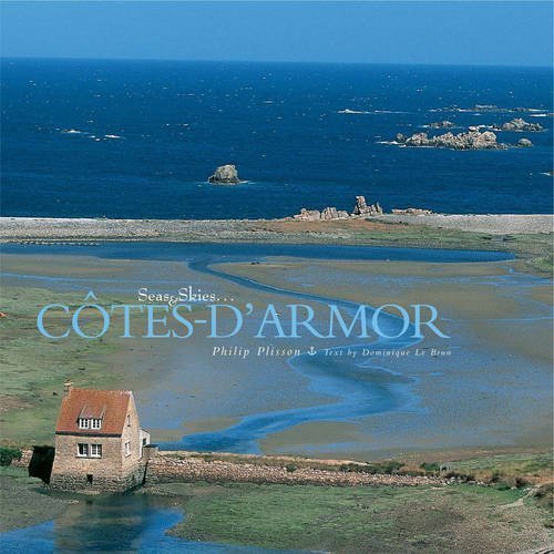 Imagen de archivo de Cotes d'armor: Seas & Skies a la venta por WorldofBooks