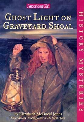 Imagen de archivo de Ghost Light on Graveyard Shoal a la venta por Better World Books