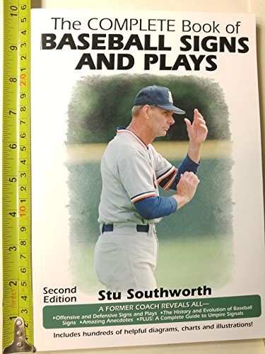 Imagen de archivo de The Complete Book of Baseball Signs and Plays a la venta por Better World Books: West