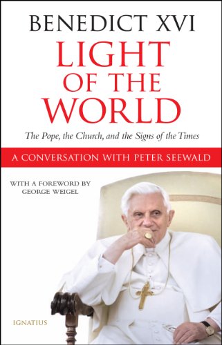 Beispielbild fr Light of the World: The Pope, The Church and the Signs Of The Times zum Verkauf von BooksRun