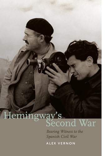 Imagen de archivo de Hemingway s Second War Format: Paperback a la venta por INDOO