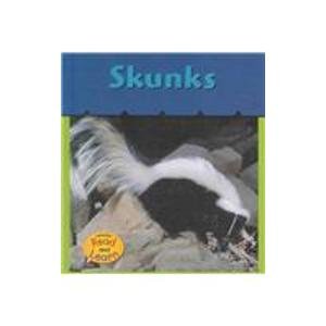 Beispielbild fr Skunks (What's Awake?) zum Verkauf von BooksRun