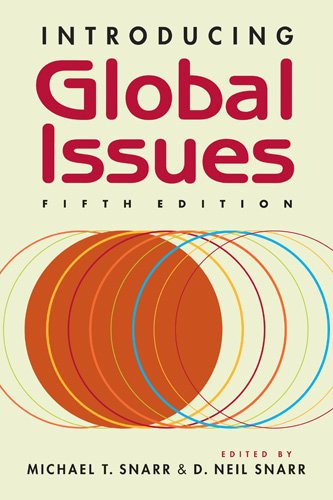 Imagen de archivo de Introducing Global Issues a la venta por Better World Books