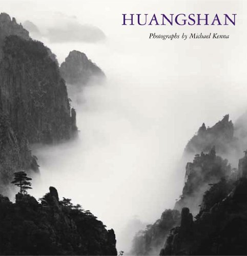 Huangshan (English and Chinese Edition) (9781590053102) by Michael Kenna