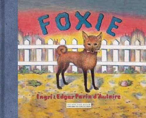 Imagen de archivo de Foxie, The Singing Dog a la venta por Brit Books