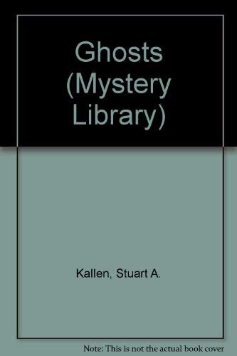 9781590182901: Ghosts (Mystery Library)