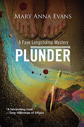 Beispielbild fr Plunder: A Faye Longchamp Mystery (Faye Longchamp Mysteries, Band 7) zum Verkauf von medimops