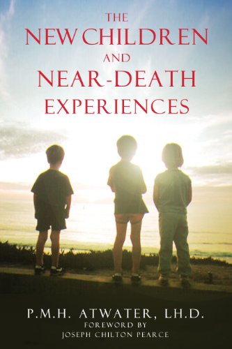 Stock image for The New Children and Near-Death Experiences for sale by Amazing Books Pittsburgh