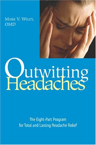 9781592282647: Outwitting Headaches