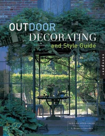Beispielbild fr Outdoor Decorating and Style Guide zum Verkauf von medimops