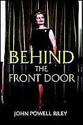 9781592864706: Behind the Front Door