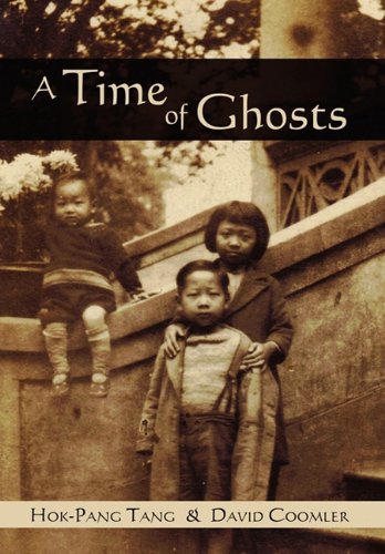 9781592994922: A Time of Ghosts