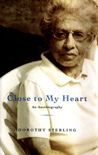 Imagen de archivo de Close To My Heart: An Autobiography a la venta por SecondSale