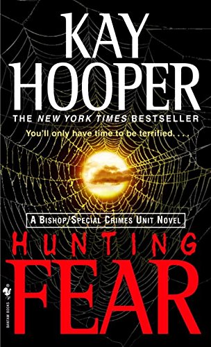 Hunting Fear (9781594130663) by Kay Hooper