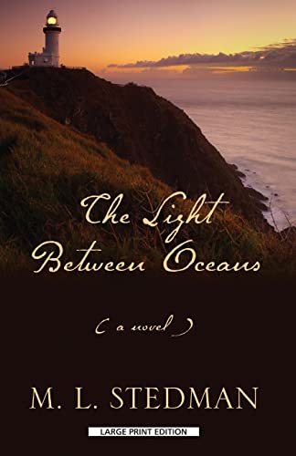 Beispielbild fr The Light Between Oceans (Thorndike Press Large Print Core) zum Verkauf von Front Cover Books