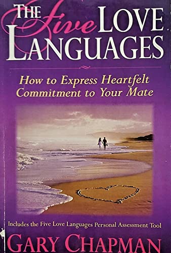 Beispielbild fr The Five Love Languages: How To Express Heartfelt Commitment To Your Mate (Walker Large Print Books) zum Verkauf von Reliant Bookstore