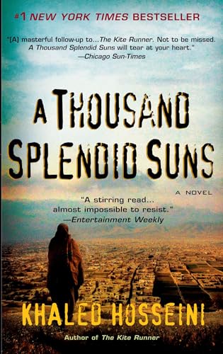9781594483073: A Thousand Splendid Suns
