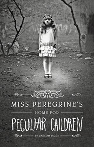 9781594745744: Miss Peregrine's Home for Peculiar Children (Miss Peregrine's Peculiar Children) by Ransom Riggs (2013-06-04)