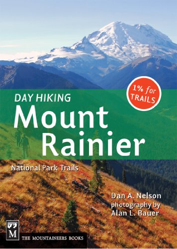 Beispielbild fr Day Hiking: Mount Rainier National Park Trails zum Verkauf von BooksRun