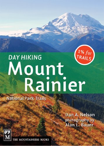 Imagen de archivo de Day Hiking: Mount Rainier National Park Trails a la venta por BooksRun