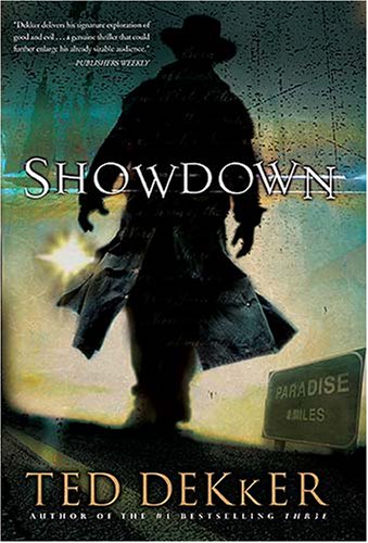 Imagen de archivo de Showdown a la venta por Better World Books