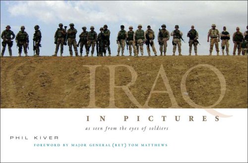 Imagen de archivo de Iraq in Pictures: As Seen from the Eyes of Soldiers a la venta por ThriftBooks-Dallas