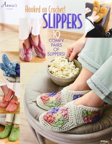 9781596352261: Hooked on Crochet! Slippers (Annie's Attic: Crochet)