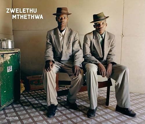 Zwelethu Mthethwa (9781597111133) by Mthethwa, Zwelethu