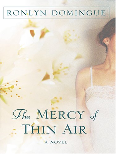 Imagen de archivo de The Mercy of Thin Air (Wheeler Large Print Book Series) a la venta por WorldofBooks
