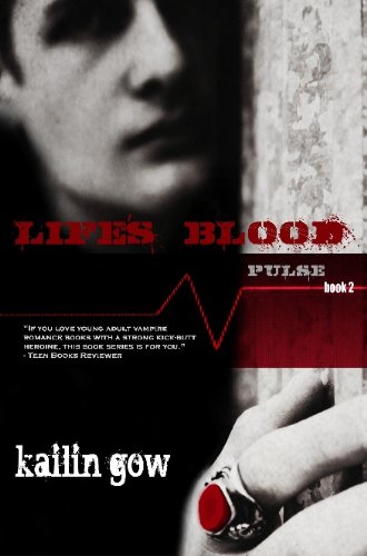 Beispielbild fr Life's Blood (Pulse Vampire Series, Book 2) zum Verkauf von ThriftBooks-Atlanta