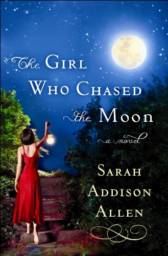 9781602858336: The Girl Who Chased the Moon (Center Point Platinum Reader's Circle (Large Print))