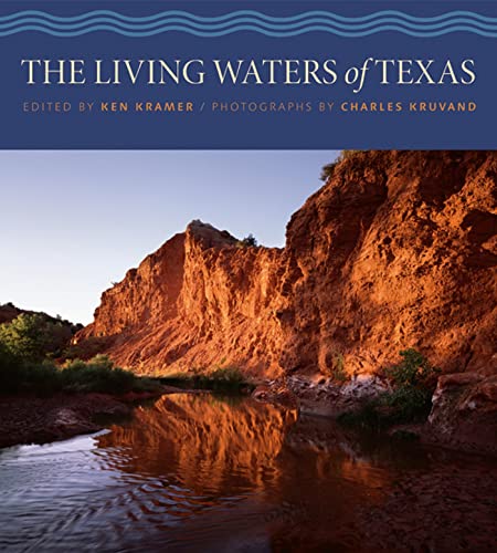 9781603442015: The Living Waters of Texas