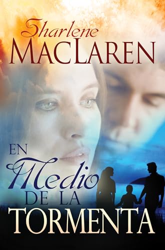 Stock image for En medio de la tormenta (Spanish Edition) [Soft Cover ] for sale by booksXpress