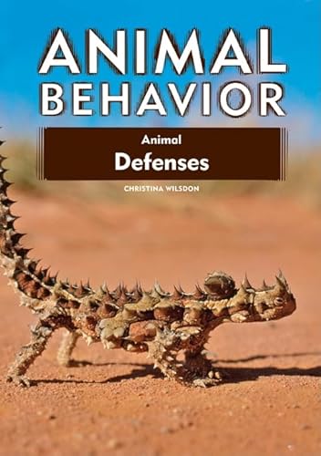 Imagen de archivo de Animal Defenses (Animal Behavior (Library)) a la venta por SecondSale