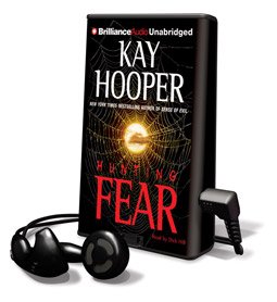 Hunting Fear (Fear Series) (9781606403013) by Hooper, Kay