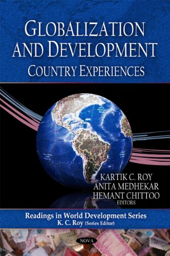 Imagen de archivo de Readings in World Development Globalization and Development a la venta por PBShop.store US