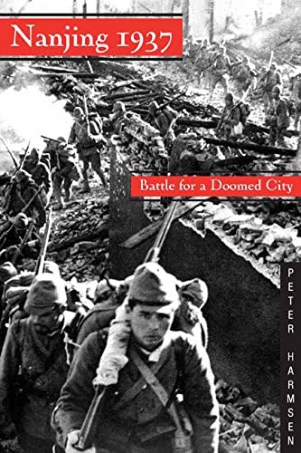 Beispielbild fr Nanjing 1937 : Battle for a Doomed City zum Verkauf von Better World Books