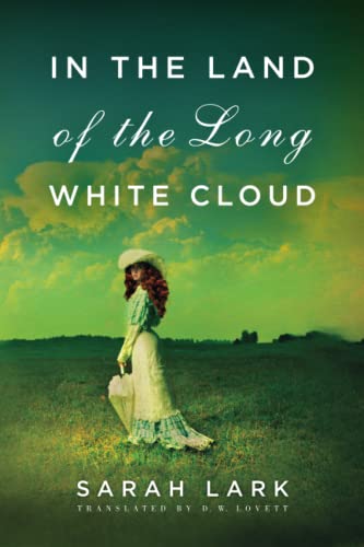 Beispielbild fr In the Land of the Long White Cloud zum Verkauf von Better World Books