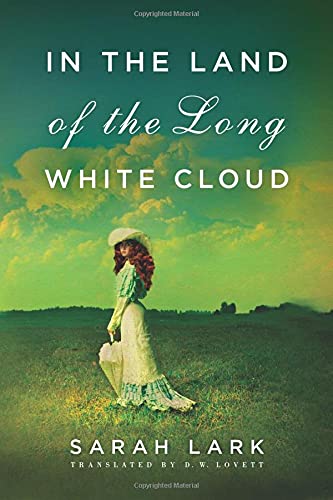 Imagen de archivo de In the Land of the Long White Cloud (In the Land of the Long White Cloud saga) a la venta por HPB Inc.