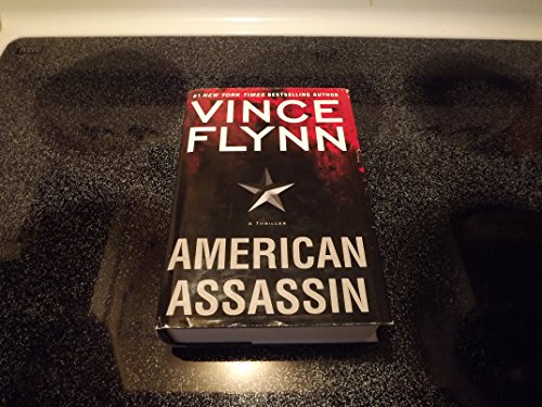 Beispielbild fr American Assassin (LARGE PRINT) zum Verkauf von Better World Books