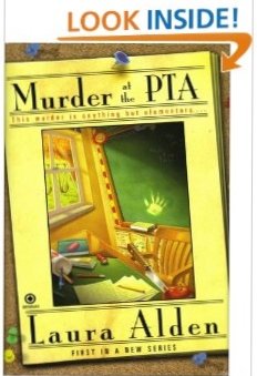 9781616649128: Murder at the PTA
