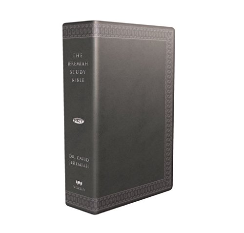 9781617954122: The Jeremiah Study Bible, NKJV: (Charcoal w/ burnished edges) LeatherLuxe w/thumb index: What It Says. What It Means. What It Means for You.