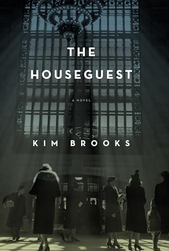 9781619026056: The Houseguest: A Novel